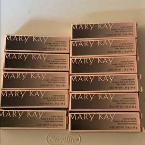 11- Mary Kay Creme Lip Stick